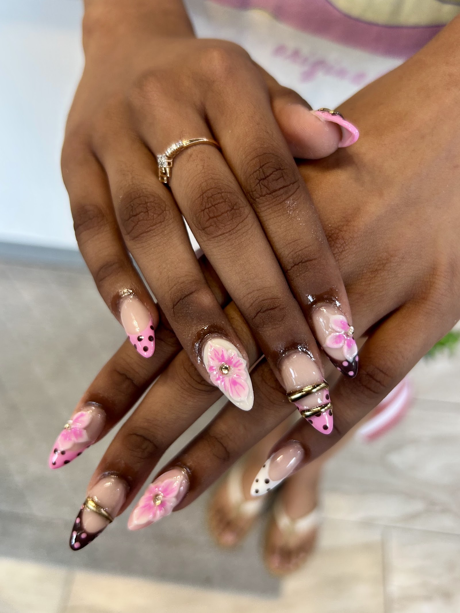 Hidden Gem Nail Spa nail photo 2